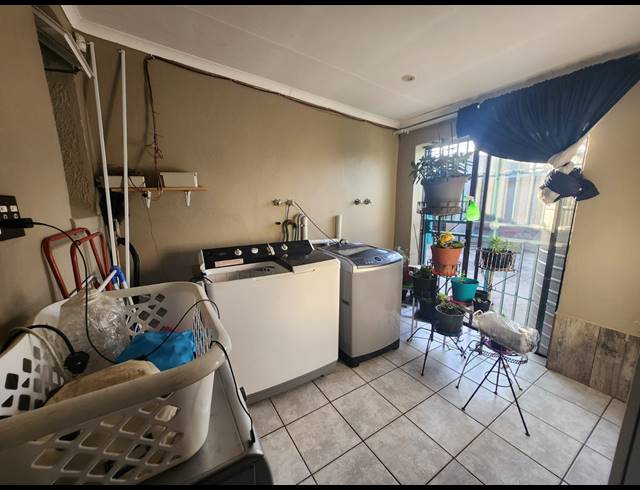 3 BEDROOM FREEHOLD FOR SALE IN BRAKPAN CENTRAL
